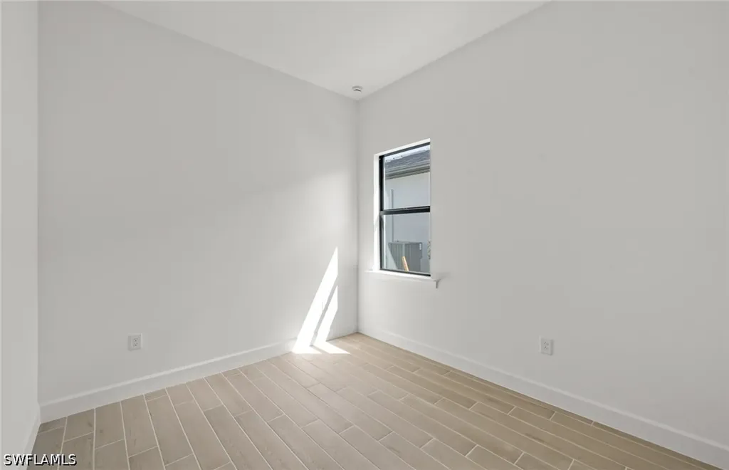 1992 Don Benito Way Naples FL 34120