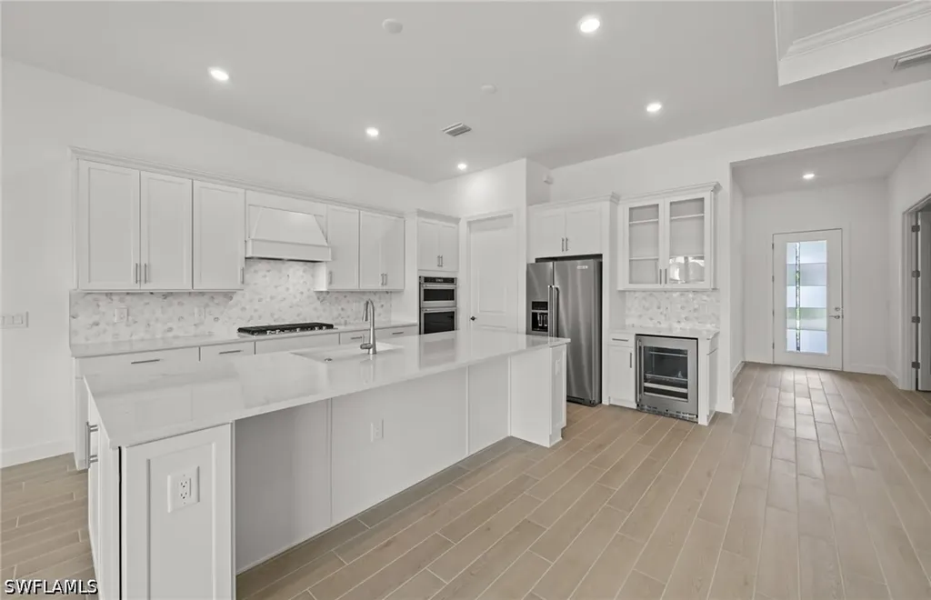 1992 Don Benito Way Naples FL 34120