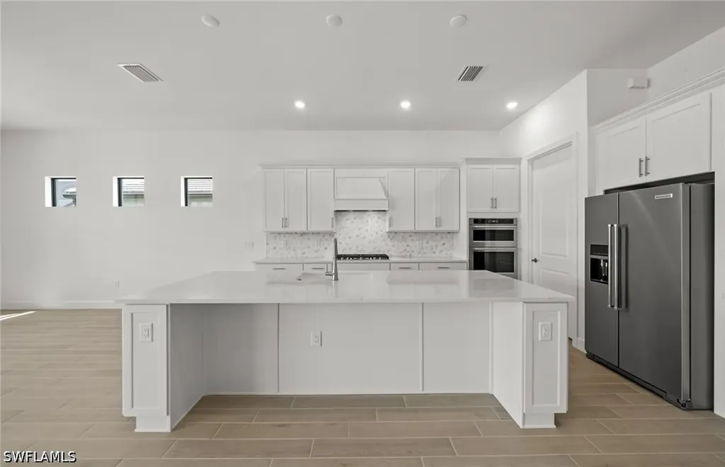 1992 Don Benito Way Naples FL 34120