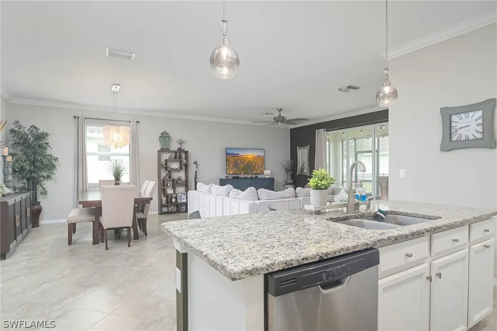 2105 Clementine Street Naples FL 34120