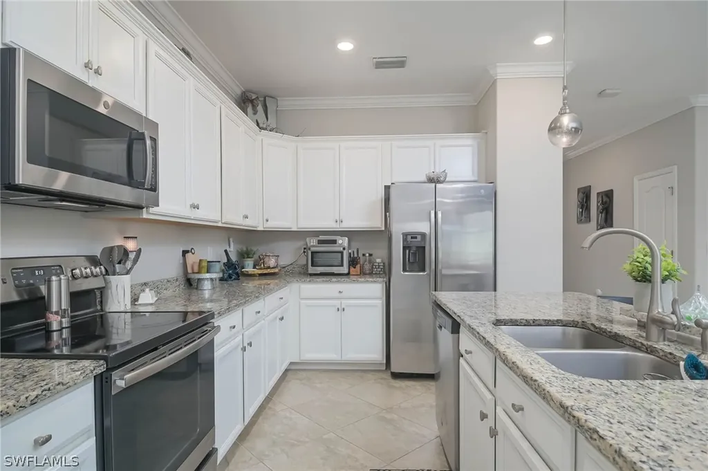 2105 Clementine Street Naples FL 34120