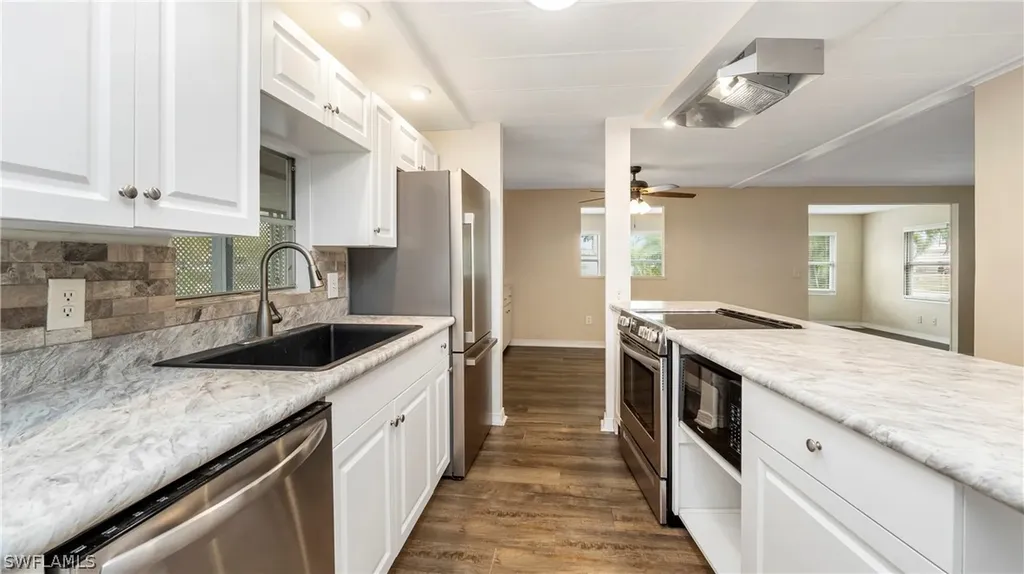 851 Manatee Road Naples FL 34114