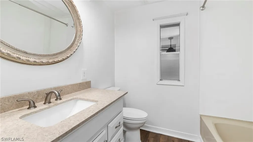 851 Manatee Road Naples FL 34114