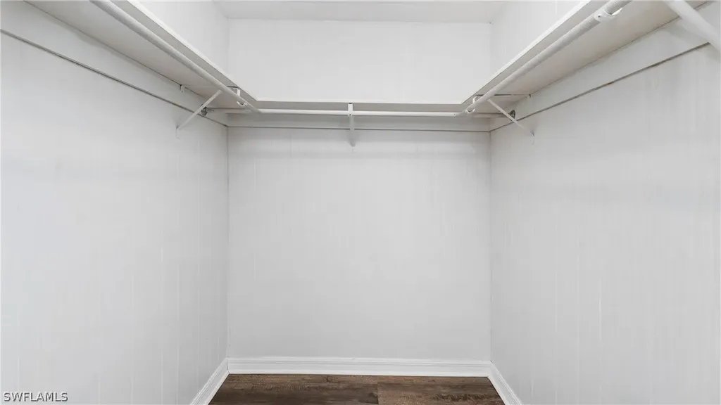 851 Manatee Road Naples FL 34114