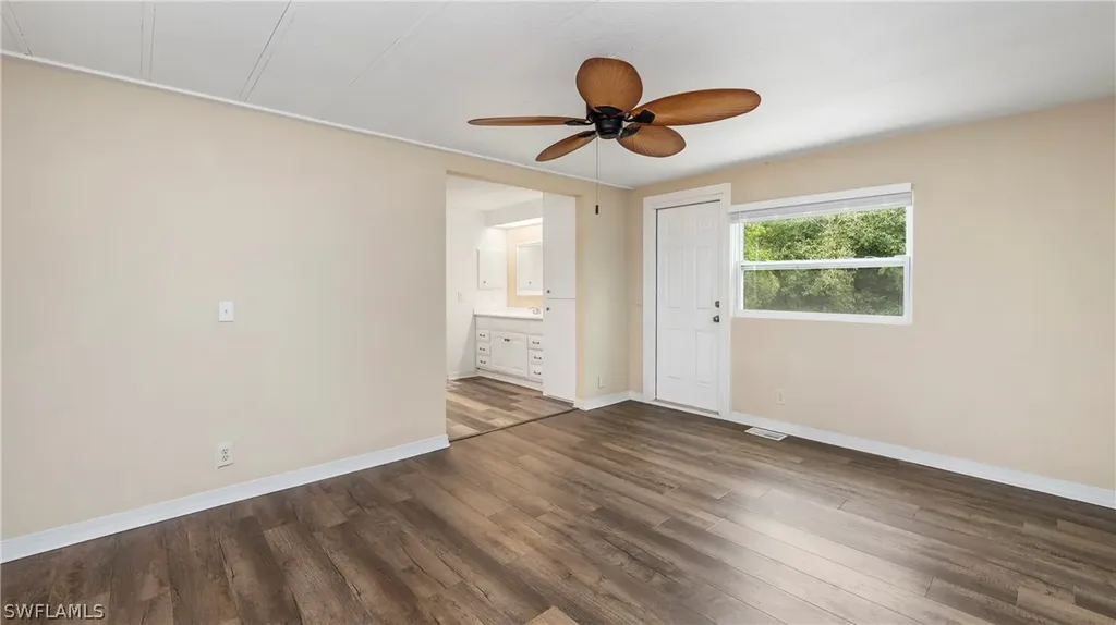 851 Manatee Road Naples FL 34114