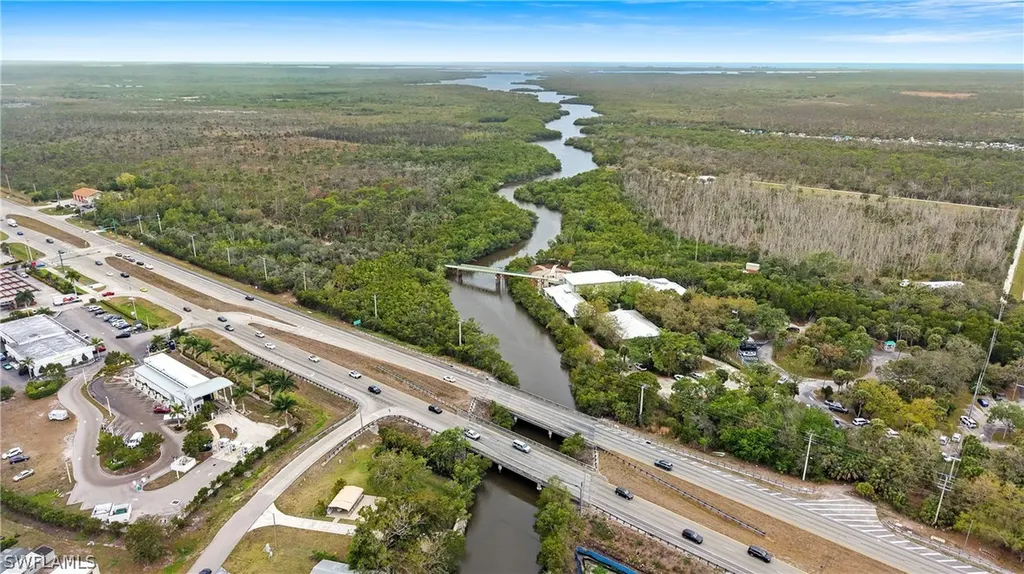 851 Manatee Road Naples FL 34114