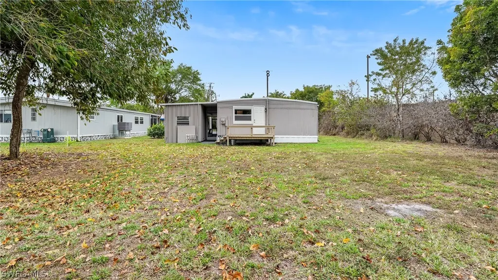 851 Manatee Road Naples FL 34114