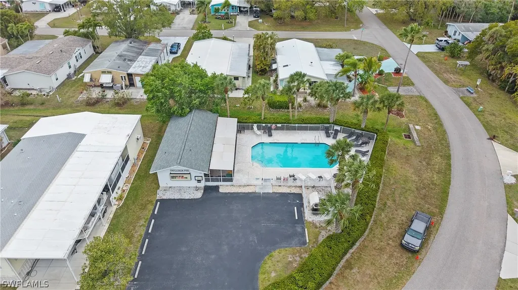 851 Manatee Road Naples FL 34114