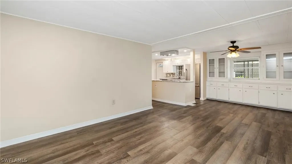 851 Manatee Road Naples FL 34114