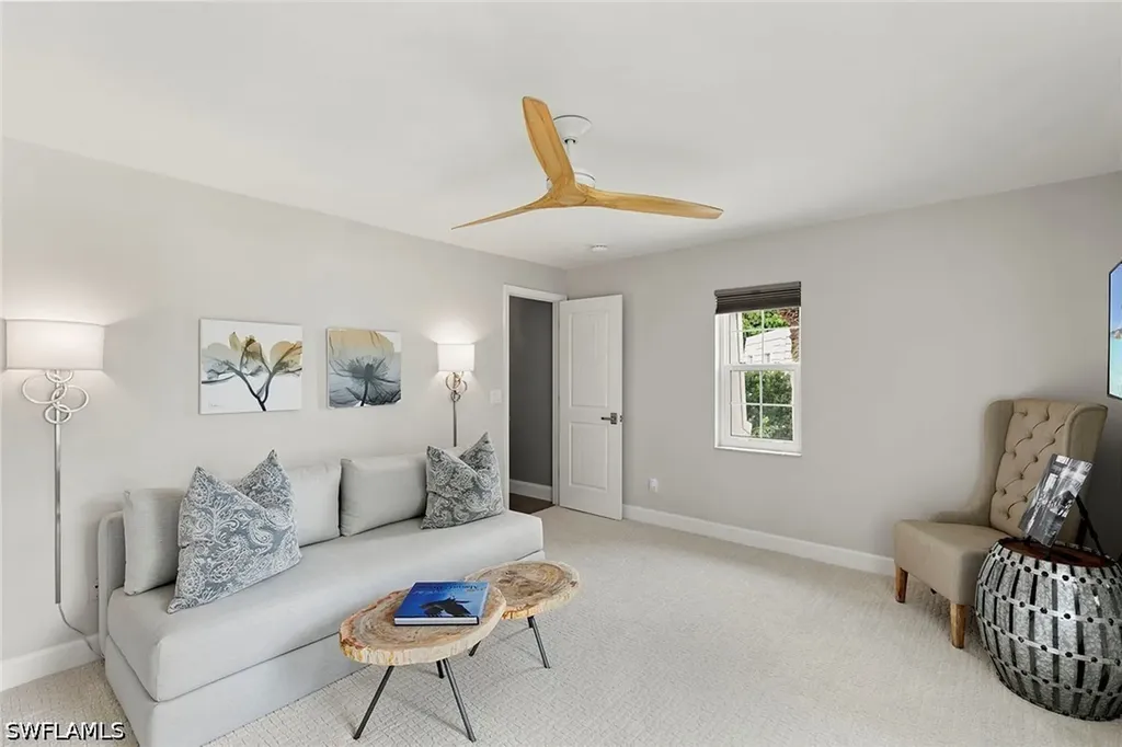 5949 Chanteclair Drive Naples FL 34108