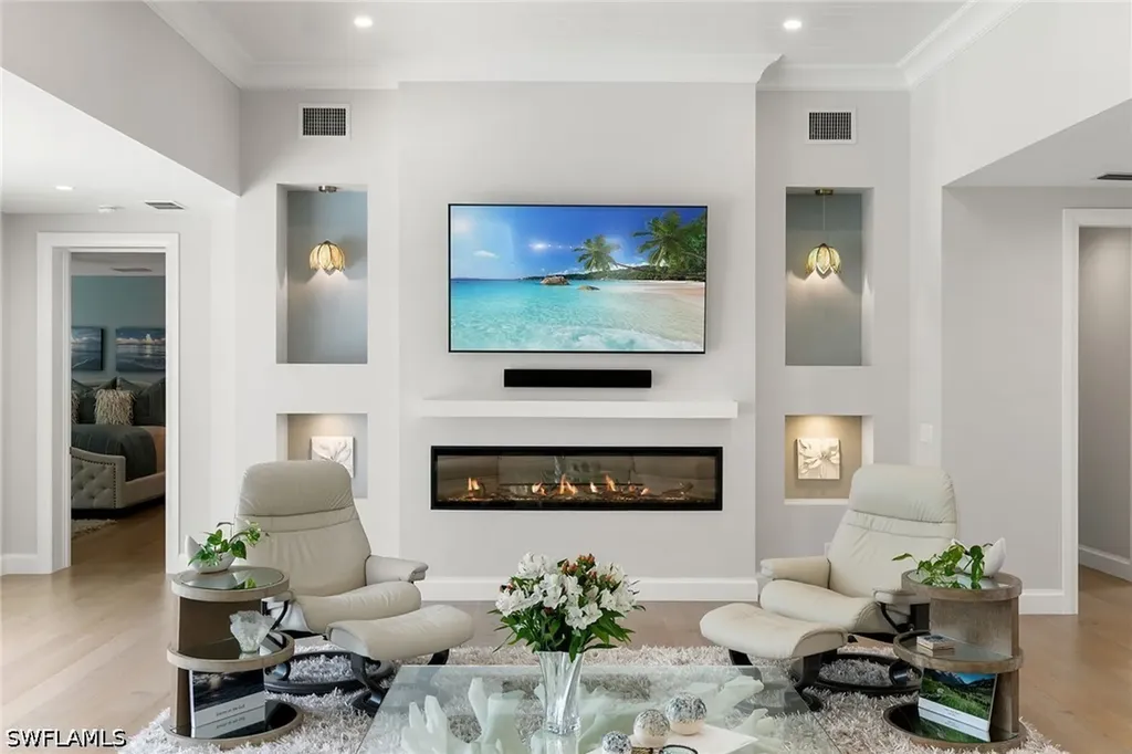 5949 Chanteclair Drive Naples FL 34108