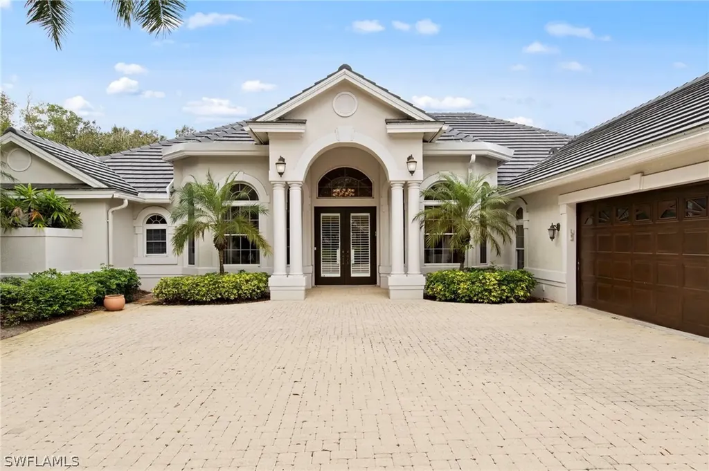 9235 The Lane Naples FL 34109