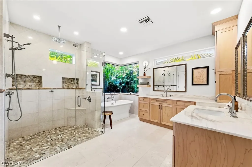 9235 The Lane Naples FL 34109