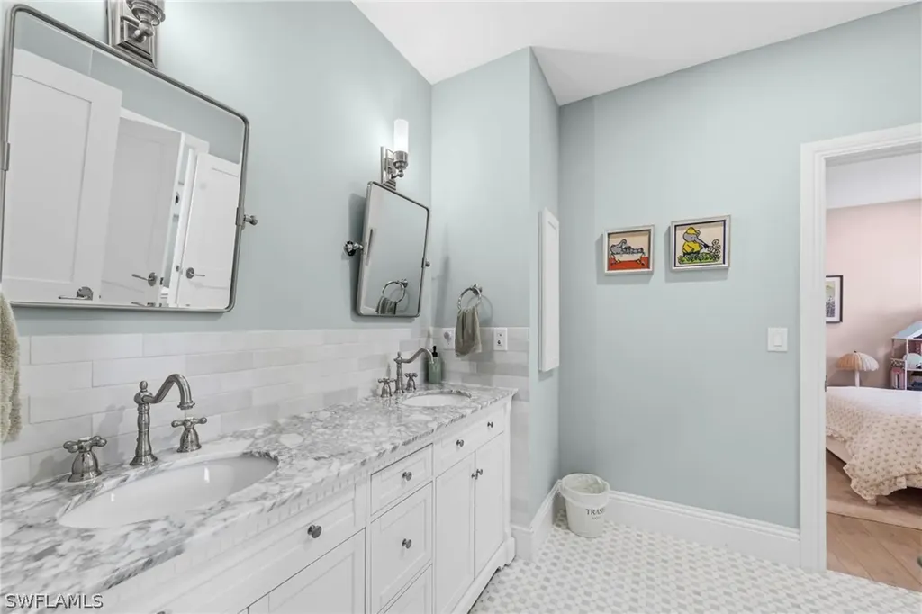9235 The Lane Naples FL 34109