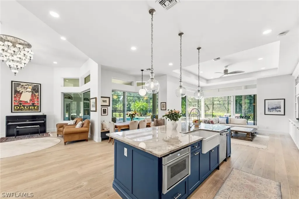 9235 The Lane Naples FL 34109
