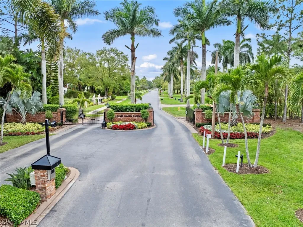 9235 The Lane Naples FL 34109