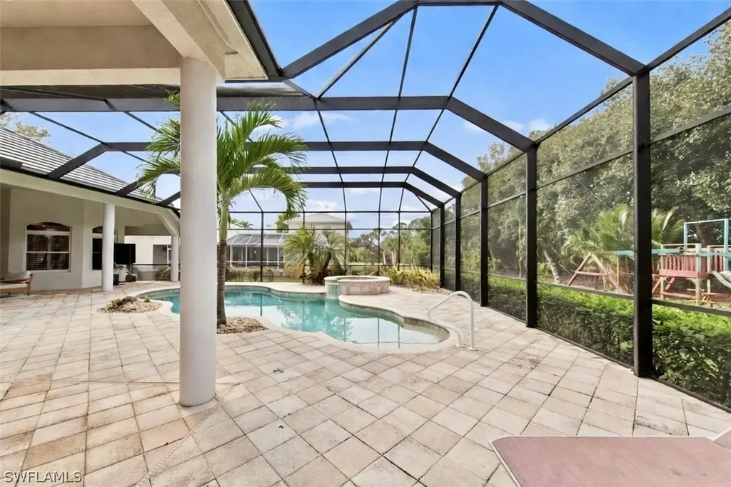 9235 The Lane Naples FL 34109