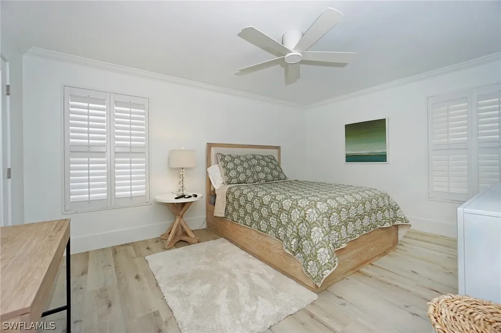 1910 Gulf Shore Boulevard N Naples FL 34102