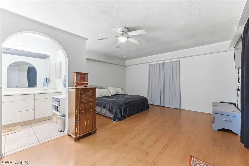 2821 24th Avenue NE Naples FL 34120