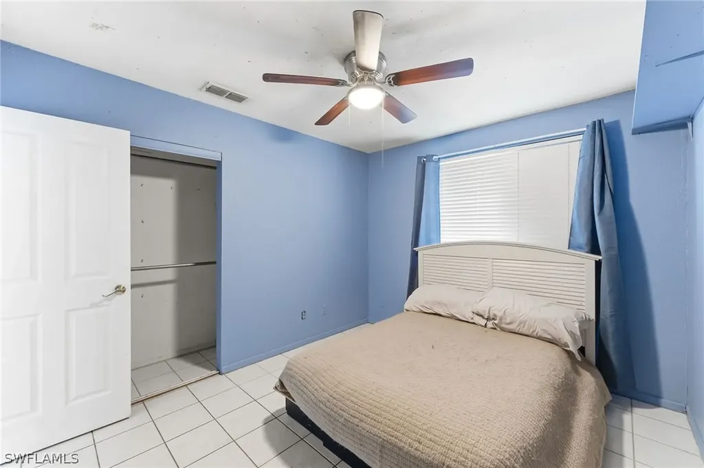 2821 24th Avenue NE Naples FL 34120