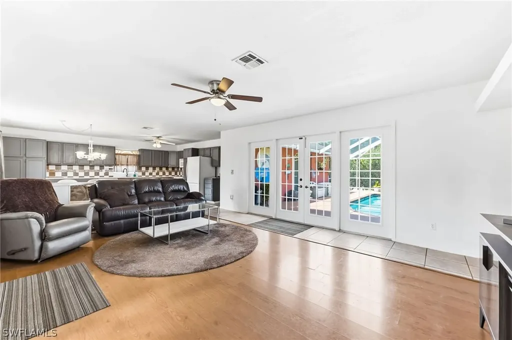 2821 24th Avenue NE Naples FL 34120