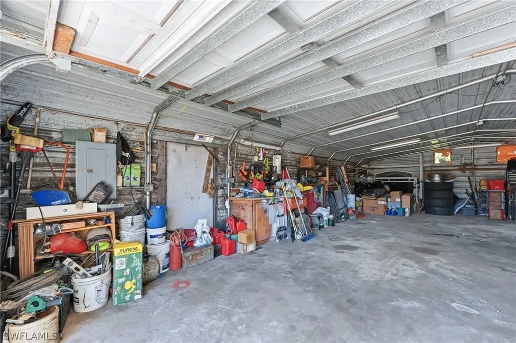 2821 24th Avenue NE Naples FL 34120