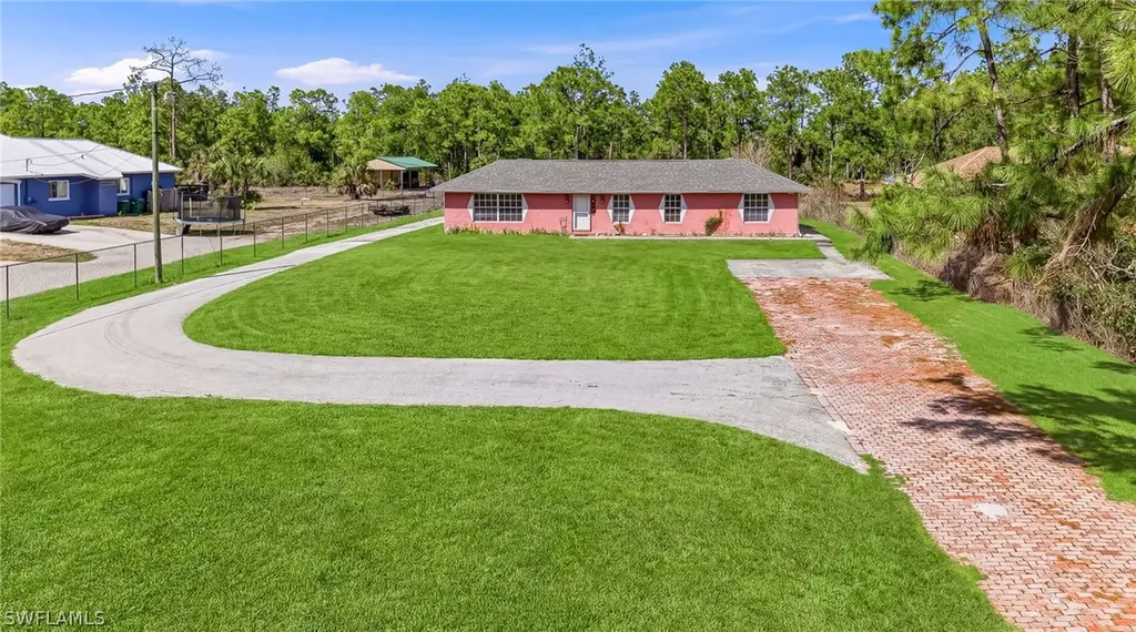2821 24th Avenue NE Naples FL 34120