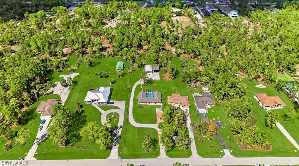 2821 24th Avenue NE Naples FL 34120