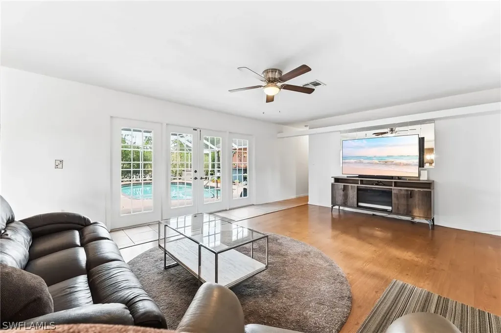 2821 24th Avenue NE Naples FL 34120