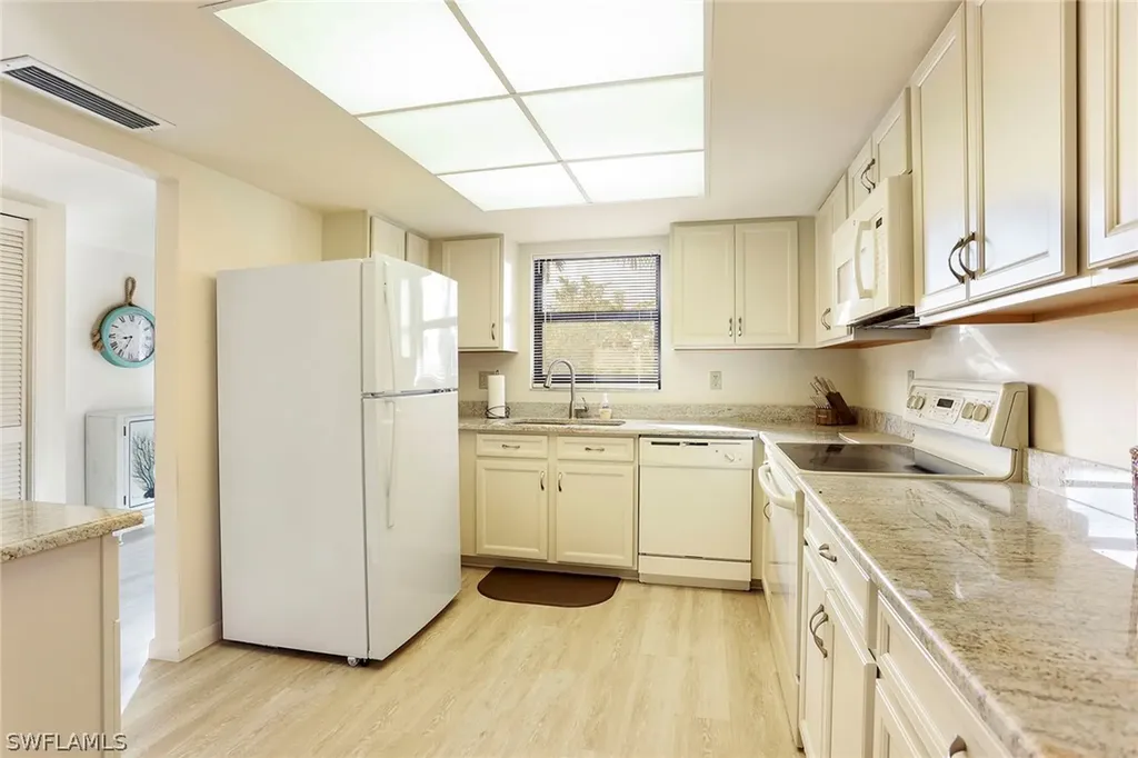 95 Saint Andrews Boulevard Naples FL 34113