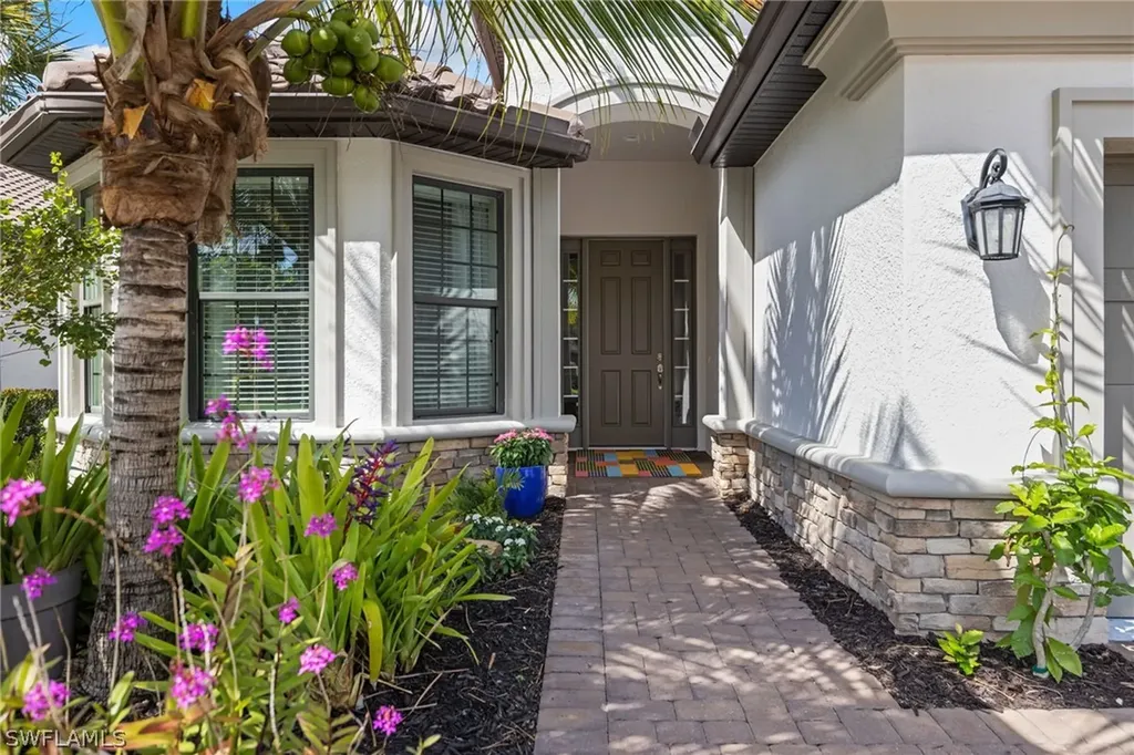 8685 Dilillo Court Naples FL 34119