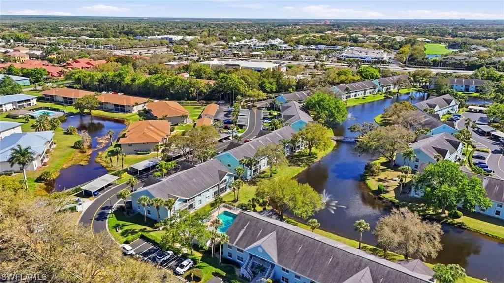 141 Wading Bird Circle Naples FL 34110