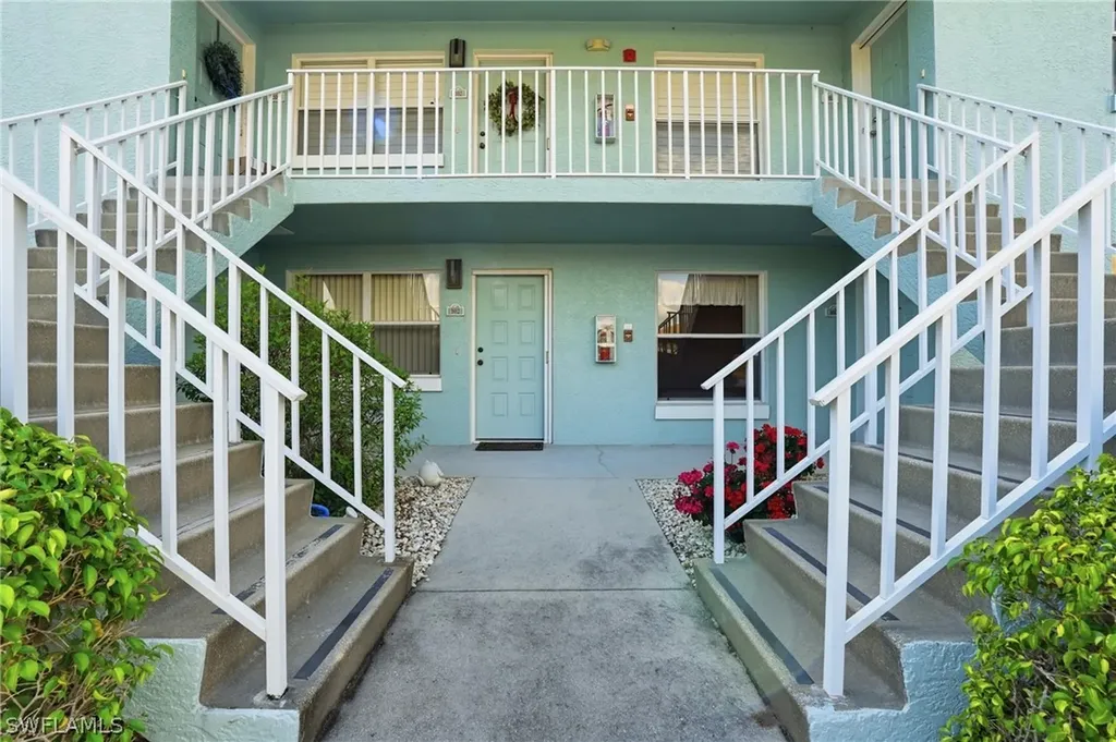 141 Wading Bird Circle Naples FL 34110
