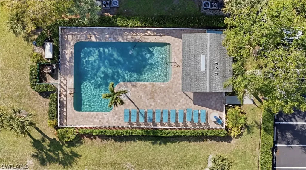 141 Wading Bird Circle Naples FL 34110