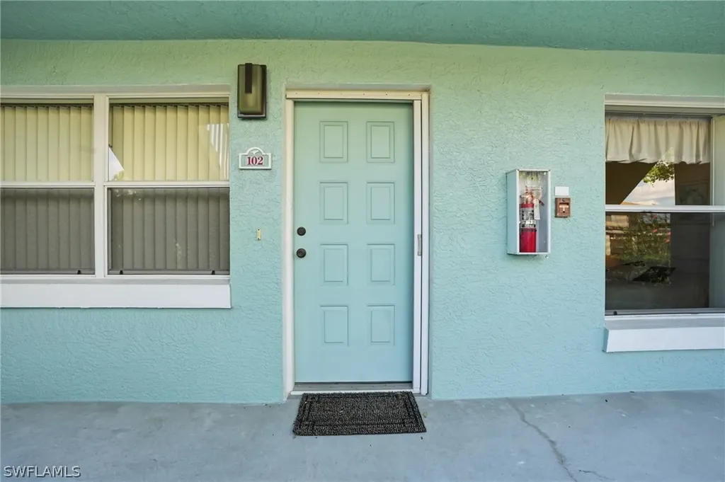141 Wading Bird Circle Naples FL 34110