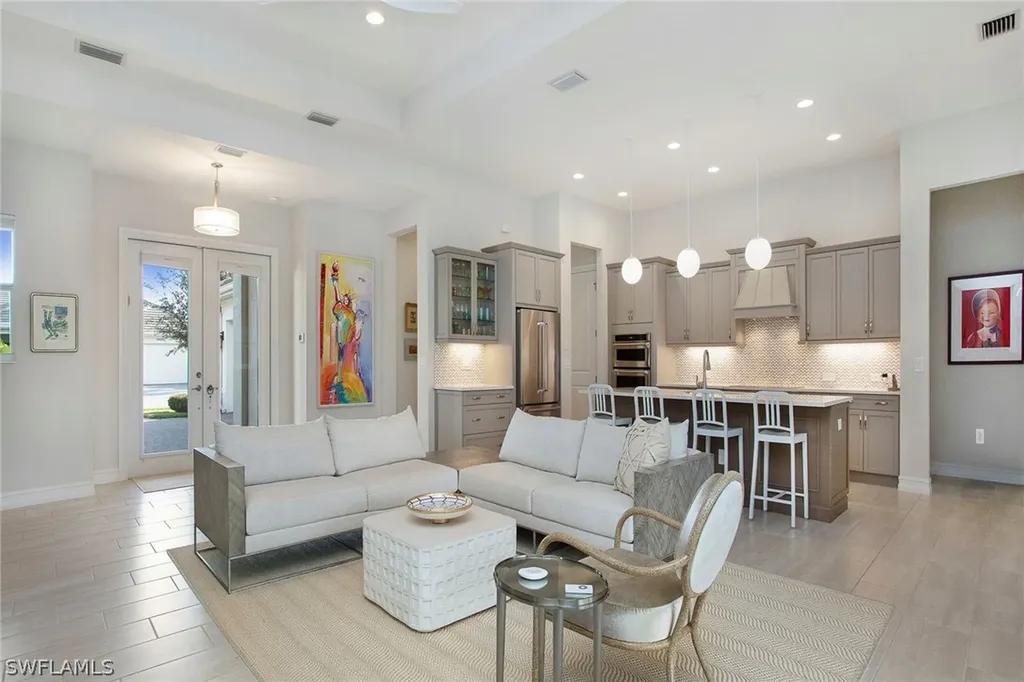 14404 Neptune Avenue Naples FL 34114