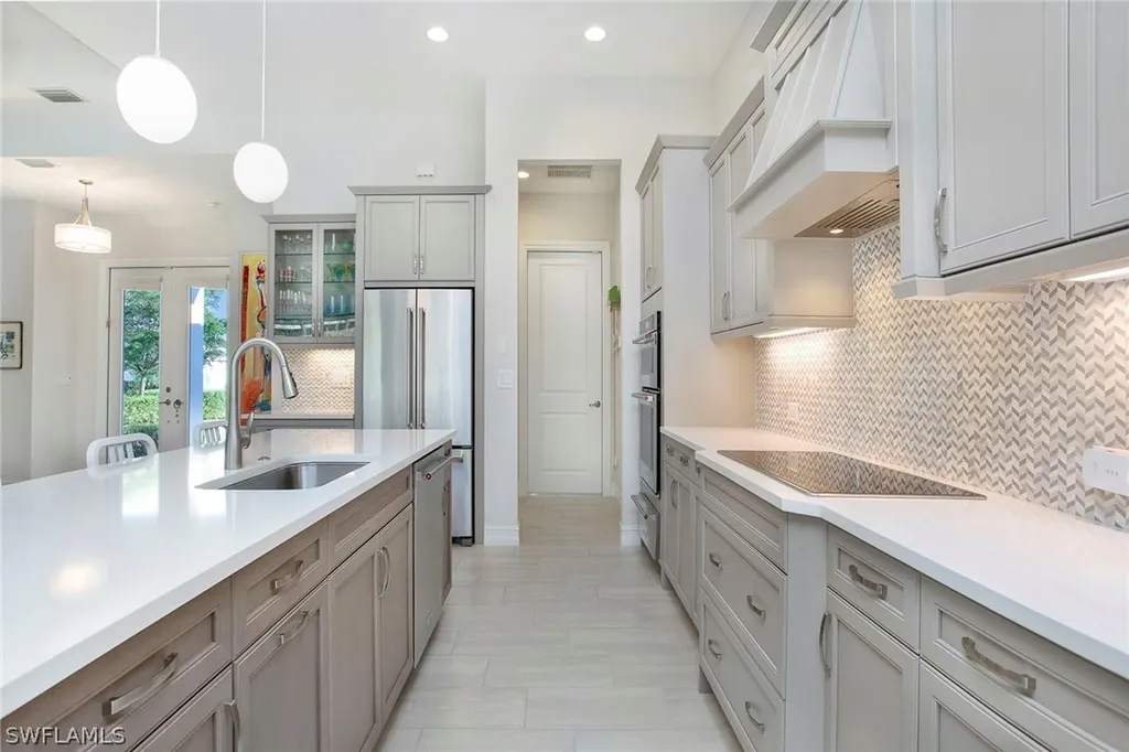 14404 Neptune Avenue Naples FL 34114