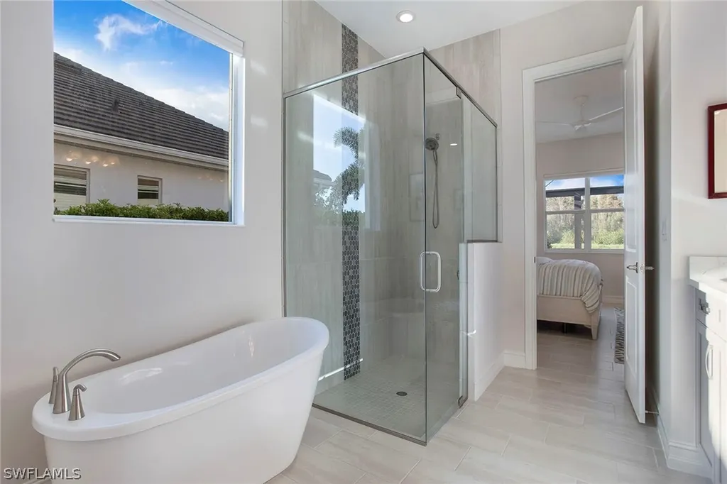 14404 Neptune Avenue Naples FL 34114