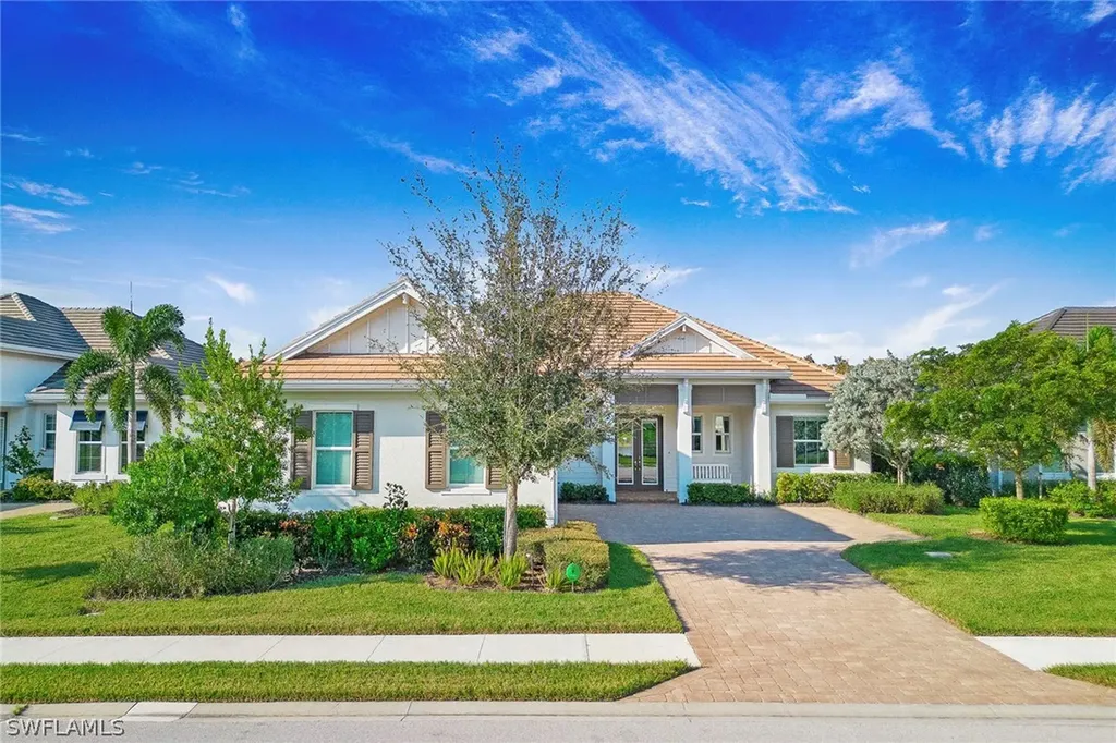 14404 Neptune Avenue Naples FL 34114