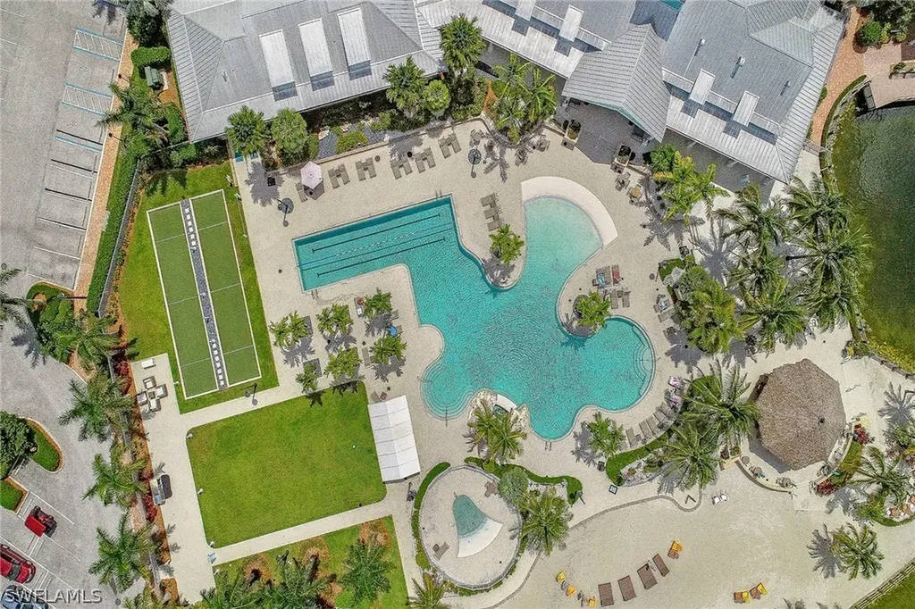 14404 Neptune Avenue Naples FL 34114