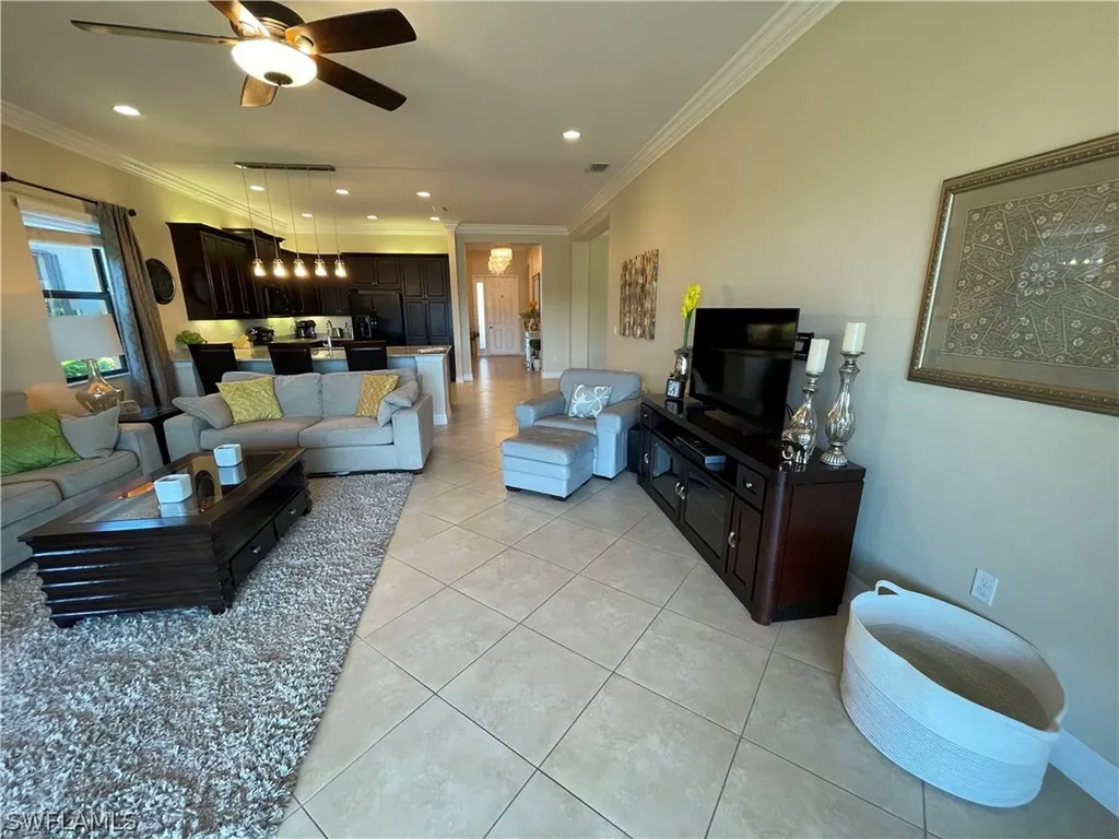 3326 Baltic Drive Naples FL 34119