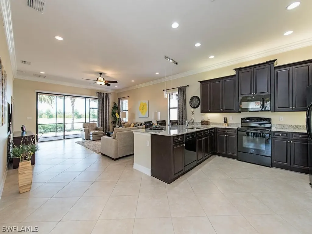 3326 Baltic Drive Naples FL 34119