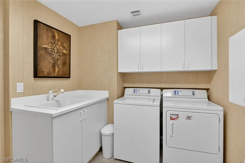 1060 Borghese Lane Naples FL 34114