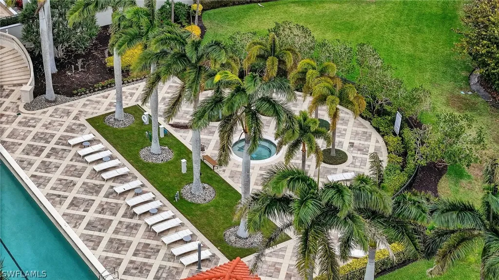 1060 Borghese Lane Naples FL 34114