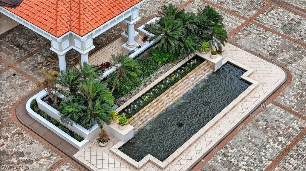 1060 Borghese Lane Naples FL 34114