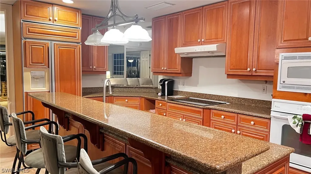 391 4th Street S Naples FL 34102