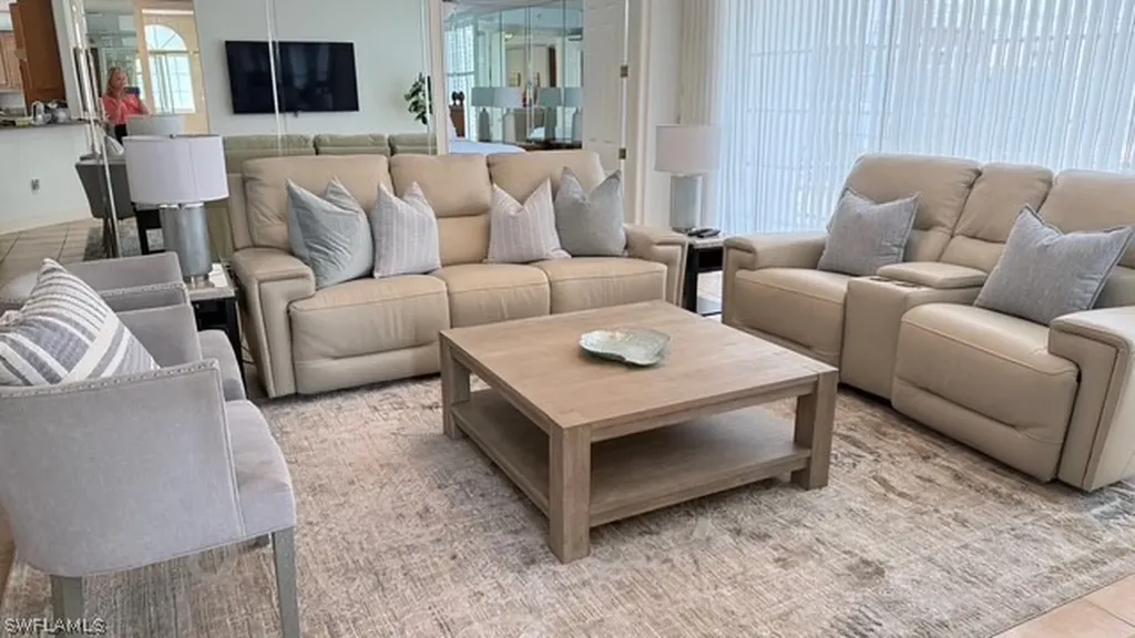 391 4th Street S Naples FL 34102