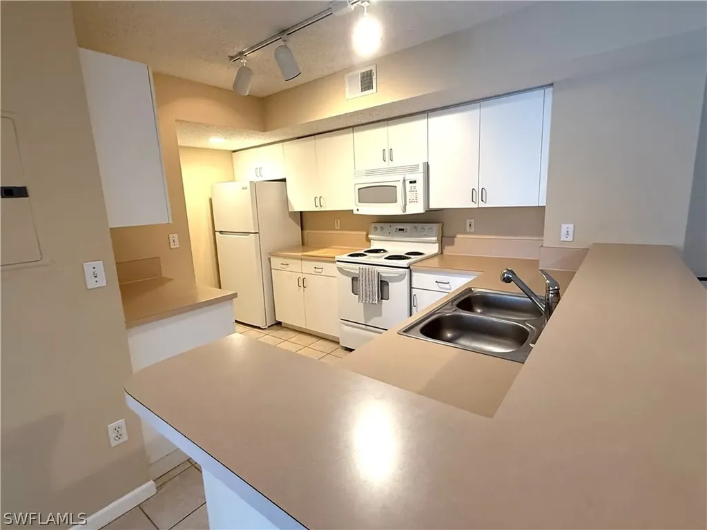 1865 Florida Club Drive Naples FL 34112