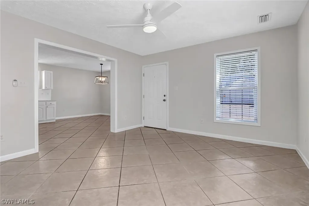 518 Leawood Circle Naples FL 34104