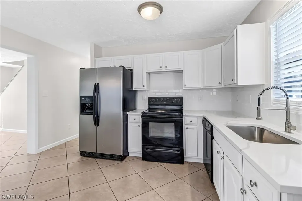 518 Leawood Circle Naples FL 34104